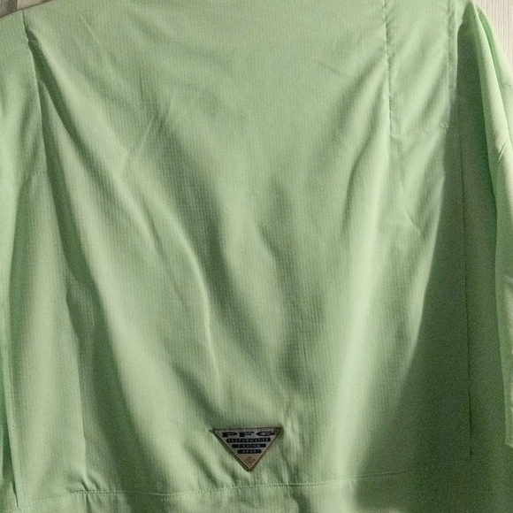 Columbia light green lime button up - Picture 3 of 4